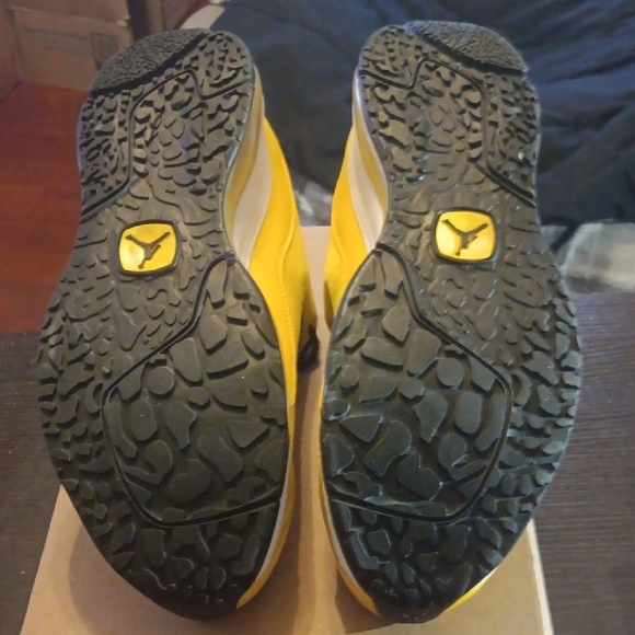 Air Jordan Comfort (CMFT) Rare Air Max 10 (2011) 'Yellow' Men 9.5 W 11 EUC W/BOX - Picture 9 of 12